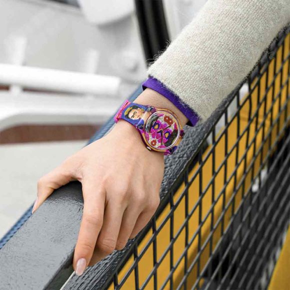 orologio solo tempo donna Swatch x Centre Pompidou The Frame, By Frida Kahlo SUOZ341 - immagine 4