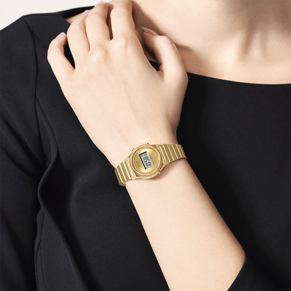 orologio digitale Casio LA700WEG-9AEF - immagine 2